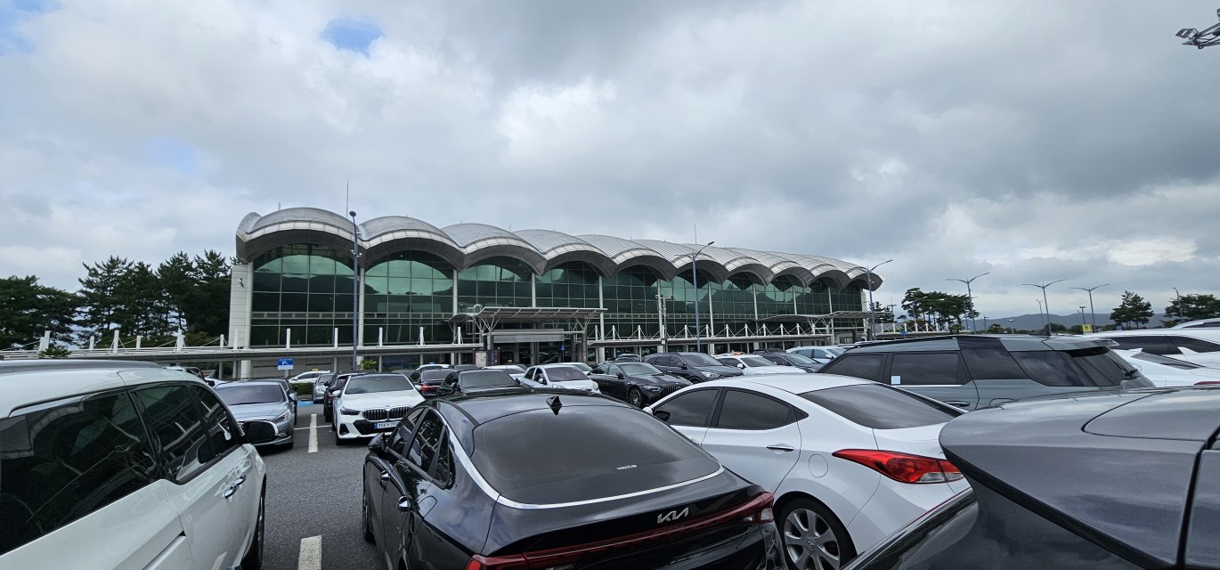 260714 여수공항 화장실 개량공사 현장점검.jpg